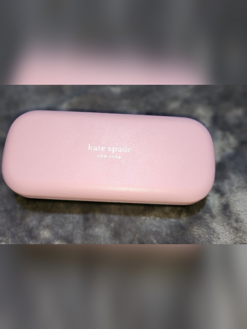 Kate Spade New York clamshell case